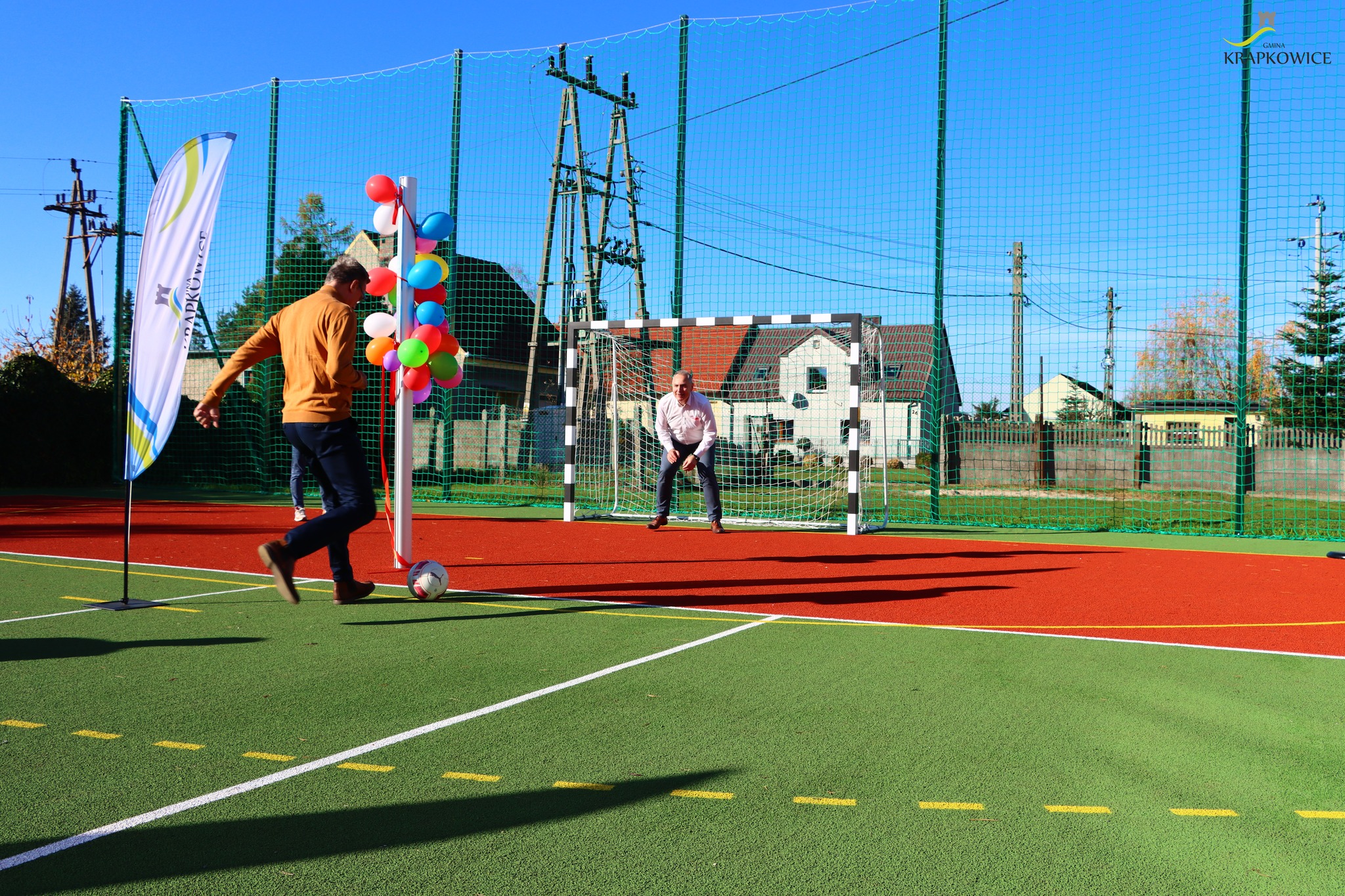 Nowe boisko przy szkole w Żywocicach