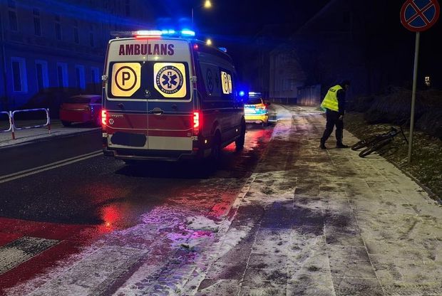 Potrącony przez karetkę