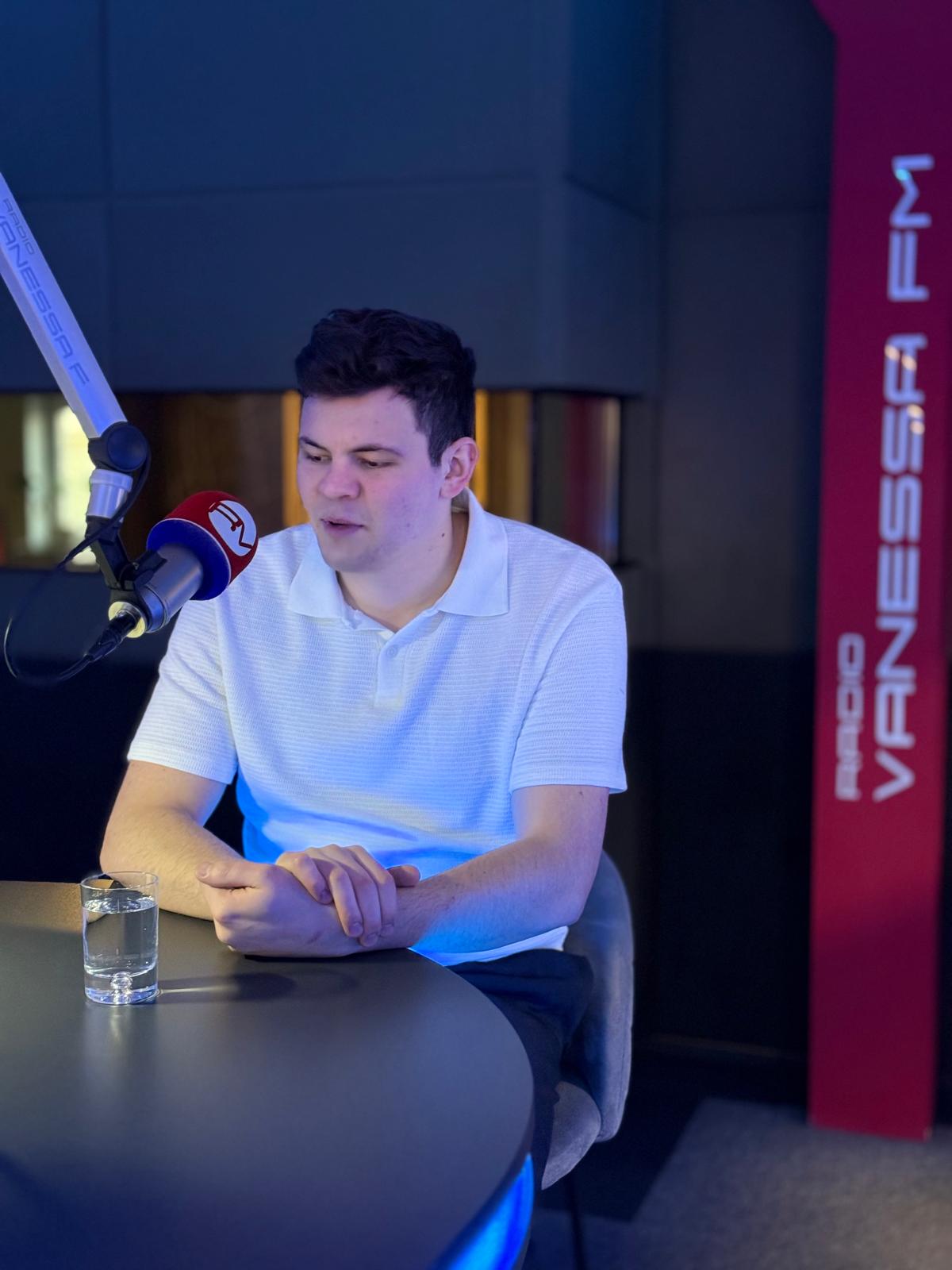 Czy marihuana powinna być legalna w Polsce- wywiad z Adamem Gomołą