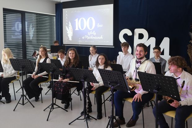 100-lecie SP14 w Markowicach