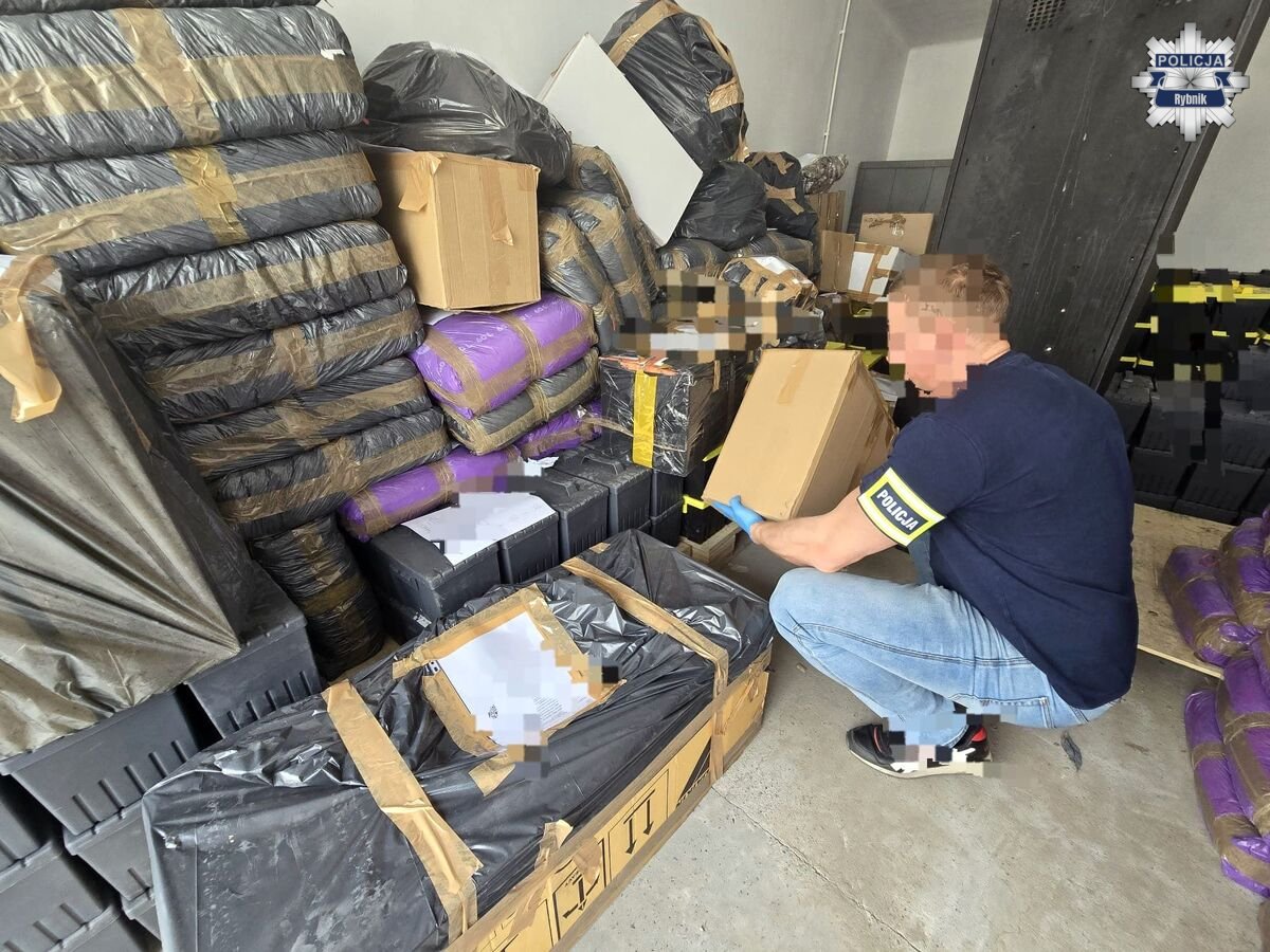 Nielegalne wyroby tytoniowe w rękach policji