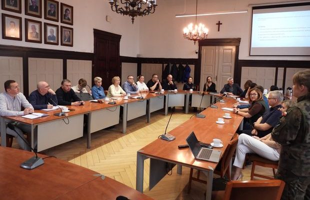 Samorząd w sytuacjach kryzysowych – szkolenie w Oleśnie