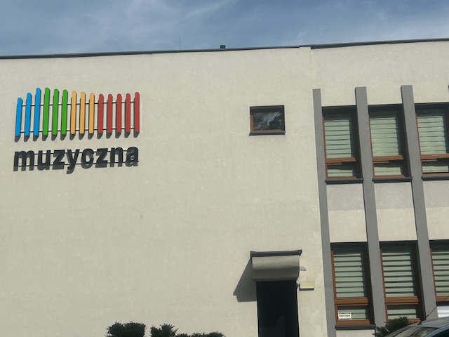 Rodzice oraz nauczyciele walczą o szkołę muzyczną
