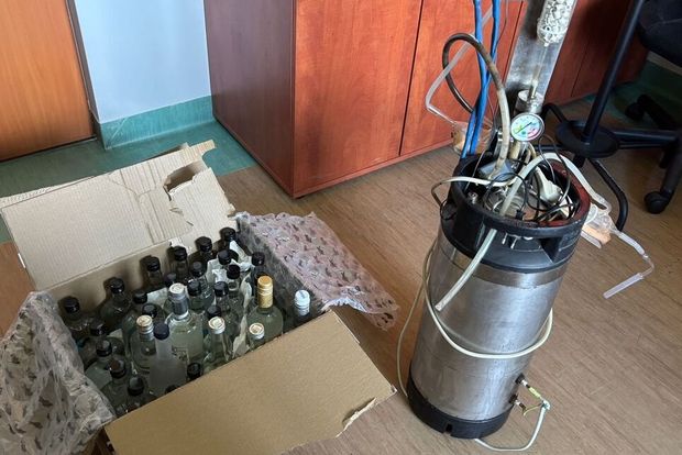 Rudnik: nielegalna produkcja alkoholu
